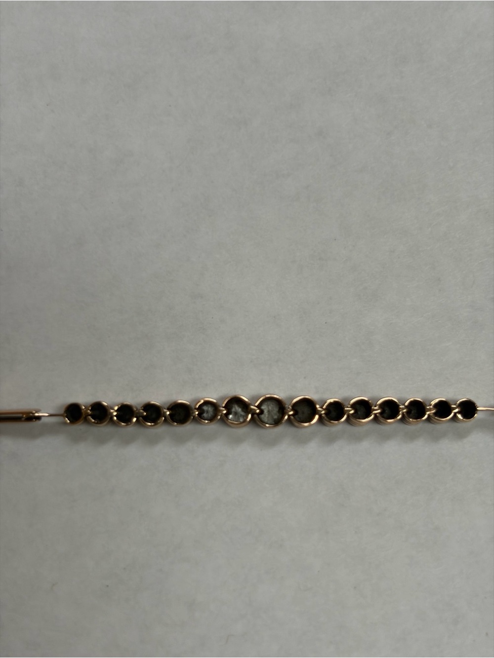 Diamond and gold antique station bracelet - Picture 13 of 16